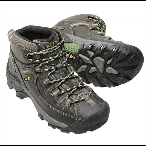 7.5 KEEN WOMENS CIRCADIA MID TOP WATERPROOF HIKING LIGHTLY USED - Picture 2 of 14